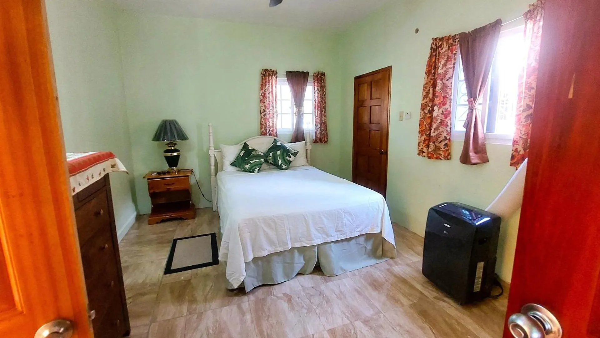 The Stoney Gate Cottages Negril Guest house
