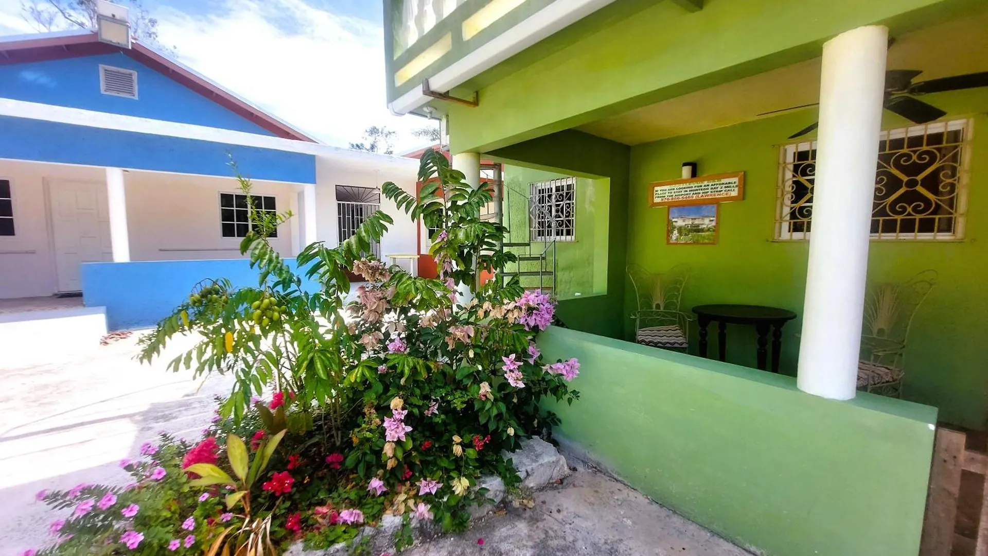 The Stoney Gate Cottages Negril Guest house